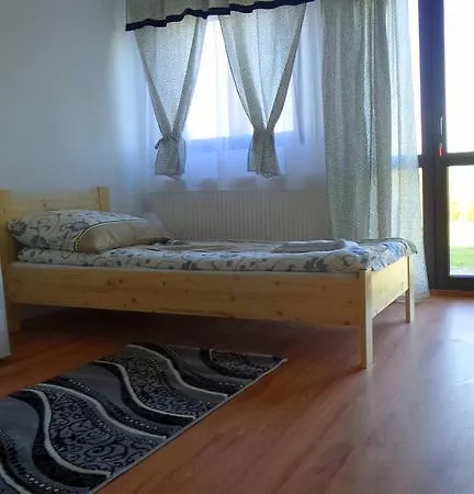 Guest house Aranylo Vendeghaz 3*